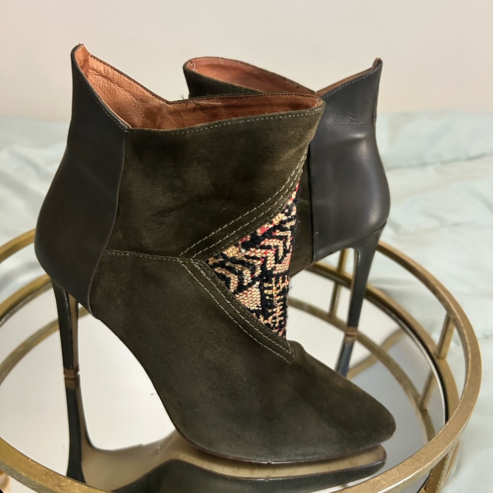 Anthropologie Olive and Black Patterned Heeled Boots- Howsty